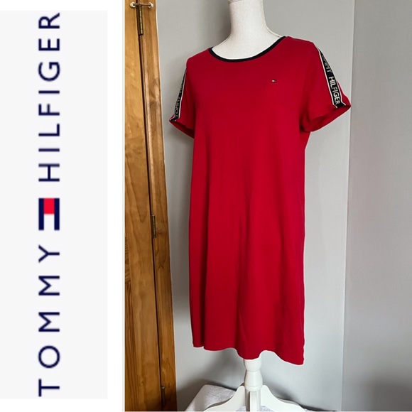 Tommy Hilfiger Dresses & Skirts - EUC Tommy Hilfiger red T-shirt dress size Large